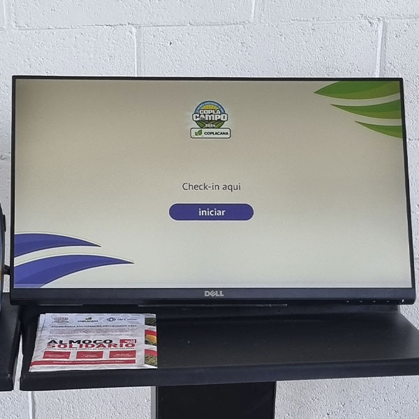 Monitor Touchscreen para Auto Credenciamento”