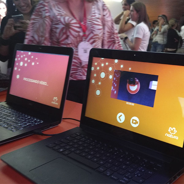 Notebook para Cadastro de Informações